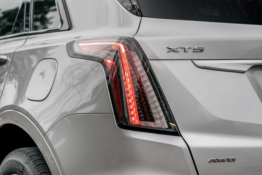Детали экстерьера Cadillac XT5 Sport 2019 года  (NA) (фото 33 из 42)